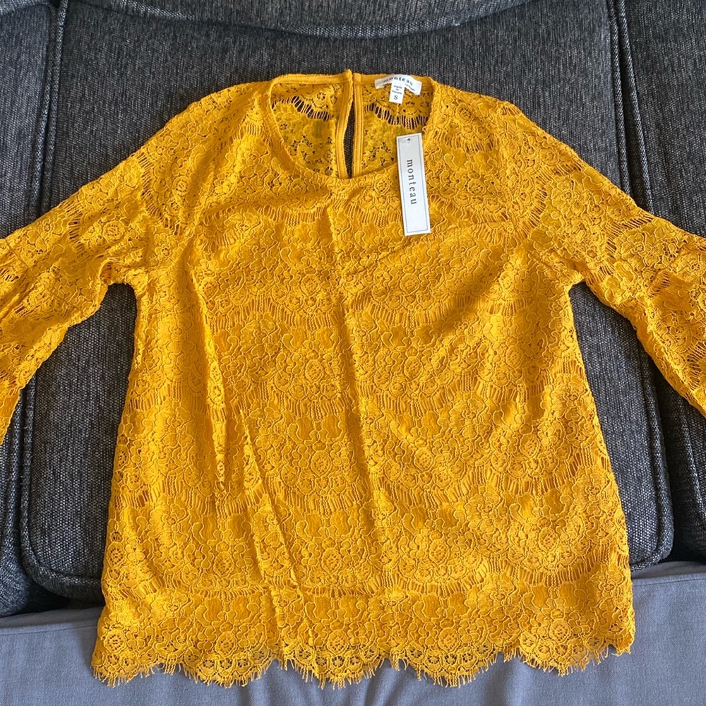 NWT lace top